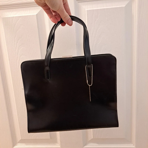 Bebe Black Shiny Leather Minimalist Snap Closure Y2K Medium Handbag Purse - Picture 2 of 10